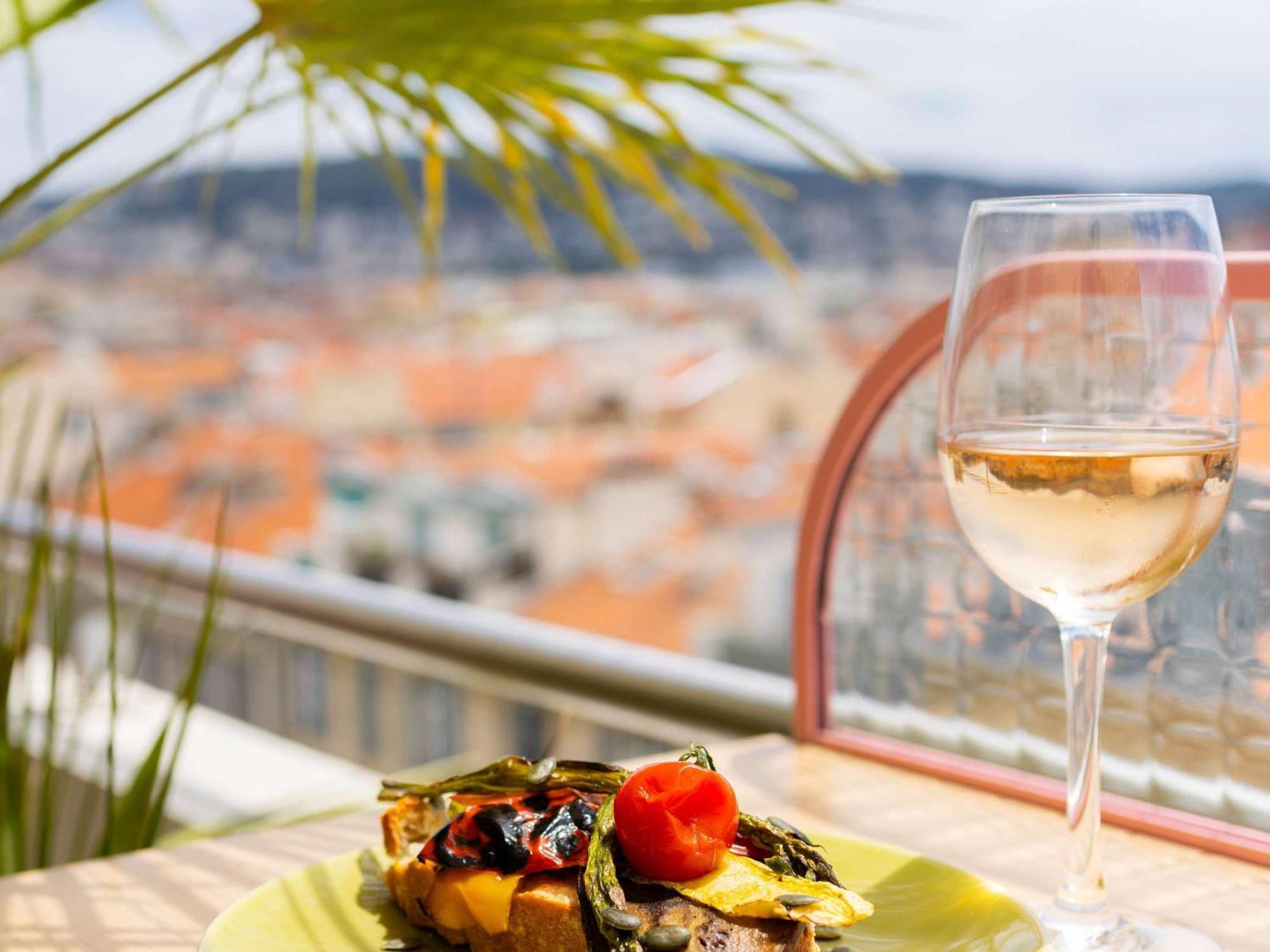 Mercure Nice Centre Notre Dame Екстериор снимка